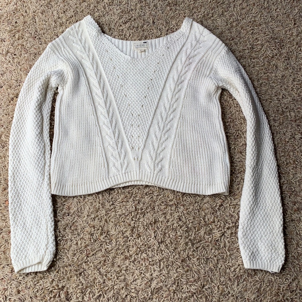 White cropped sweater - Picture 1 of 2